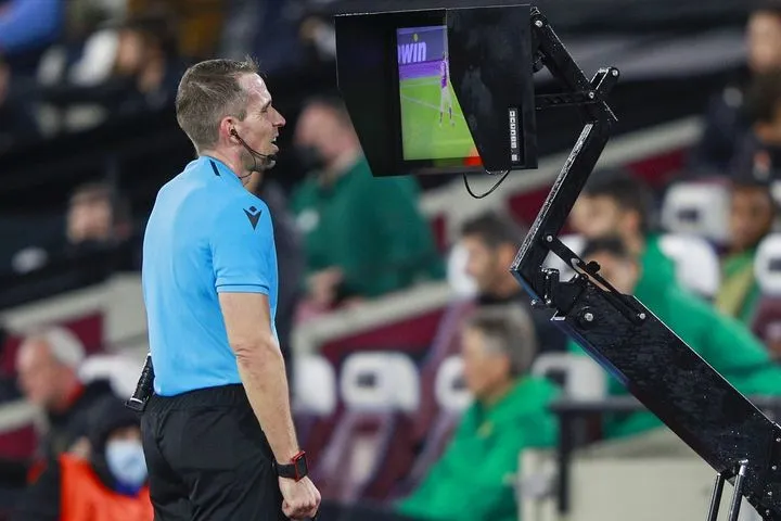 Η La Liga φέρνει την επανάσταση: Οι προπονητές θα μπορούν να κάνουν VAR Challenge δύο φορές σε κάθε αγώνα