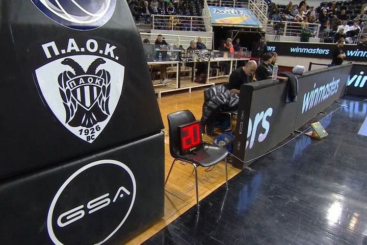 Το ΠΑΟΚ – Κολοσσός ξεκίνησε με 15′ καθυστέρη, λόγω προβλήματος στα χρονόμετρα
