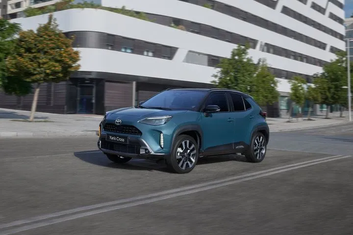 Toyota: Ο “βασιλιάς” της Ελληνικής αγοράς, ακόμα πιο ελκυστικός- Το SUV Yaris Cross με νέο αποκλειστικό χρώμα