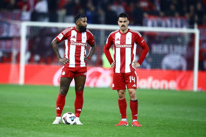 Στον Ολυμπιακό δεν μπορείς να πεις κάτι, στον Παναθηναϊκό κάτι λίγο ναι