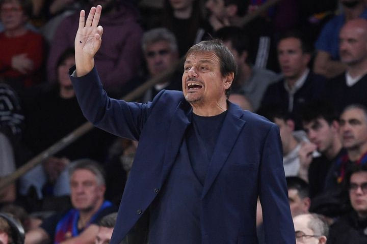 Έξαλλος ο Αταμάν: “Αν παίζεις αμερικάνικο ποδόσφαιρο με αυτούς τους διαιτητές εκτός έδρας, θα είναι πολύ δύσκολο να νικήσεις”