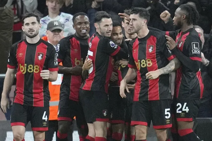 Premier League: Μπράιτον και Μπόρνμουθ συνέχισαν με νίκες και έκαναν αποφασιστικό βήμα για ένα ευρωπαϊκό εισιτήριο, χωρίς σκορ το Σάντερλαντ – Μάντσεστερ Γιουνάιτεντ