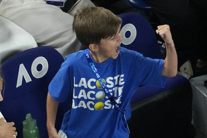 Τζόκοβιτς: Τρομερό στιγμιότυπο, ο Νόλε κι ο γιος του πανηγύρισαν με τον ίδιο τρόπο