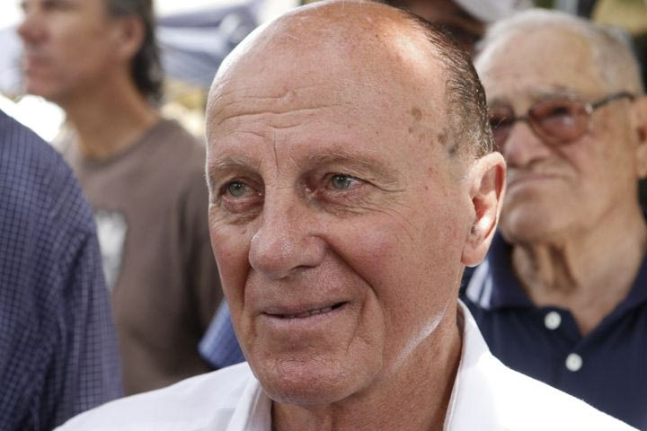 Μίμης Δομάζος: Το ανατριχιαστικό τραγούδι του Γιάννη Ζουγανέλη για τον “Στρατηγό”