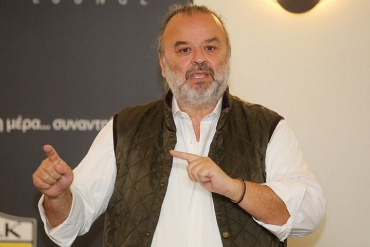 Ηλιόπουλος: “Ας είναι το 2025 χρονιά σταθμός για το ελληνικό ποδόσφαιρο”