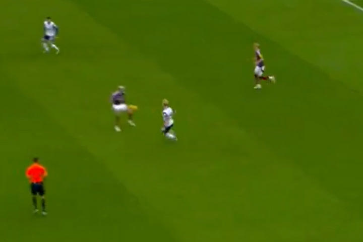 Τότεναμ – Νιούκαστλ: Η εξήγηση της Premier League για το χέρι του Ζοέλιντον στη φάση του γκολ του Γκόρντον