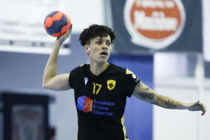 ΑΕΚ: Φόρεσε ξανά τα κιτρινόμαυρα η Καρολίνα Γκόμες