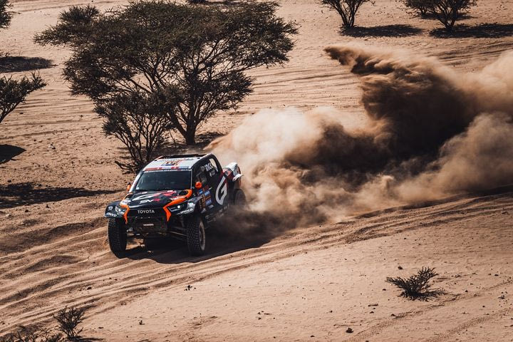 Το Ντακάρ 2025 ξεκίνησε με τον “Πρόλογο”, οριακή πρώτη νίκη της Toyota από τη Ford
