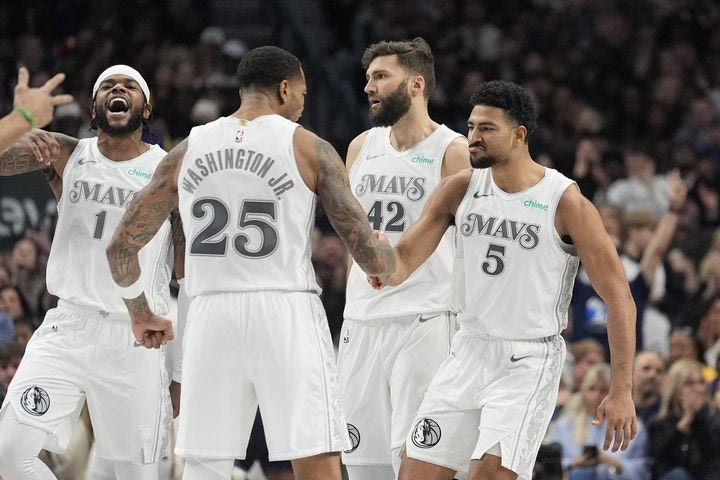 NBA: Οι – χωρίς Ίρβινγκ, Ντόντσιτς – Μάβερικς ταπείνωσαν τους Λέικερς και τους διέλυσαν με 118-97