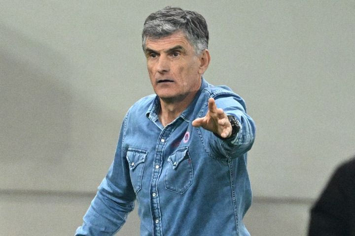 Μεντιλίμπαρ: “Υπάρχει διαφορά ανάμεσα στους διαιτητές και τους ανθρώπους που έχουν παίξει ποδόσφαιρο”