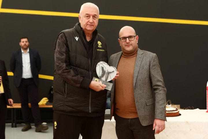 ΑΕΚ Betsson: Η Ακαδημία της Ένωσης βράβευσε τον Ντράγκαν Σάκοτα