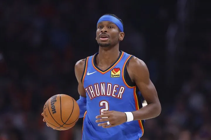 NBA, τα αποτελέσματα της βραδιάς: Οι Χιτ διέλυσαν τους Χόρνετς, με Γκίλτζιους-Αλεξάντερ οι Θάντερ, άνετα οι Γουόριορς