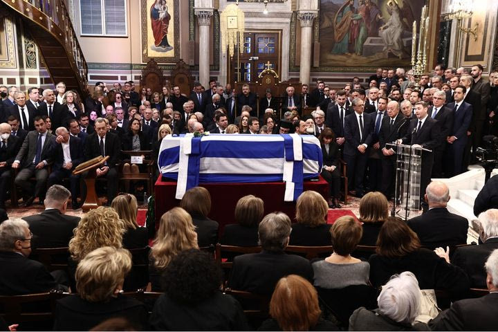 Επικήδειος λόγος πολιτικών στην εξόδιο ακολουθία του πρώην Πρωθυπουργού Κώστα Σημίτη