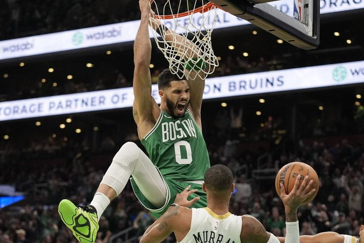 NBA: Οι Σέλτικς πήραν δύσκολη νίκη επί των Πέλικανς με 38άρα του Τέιτουμ
