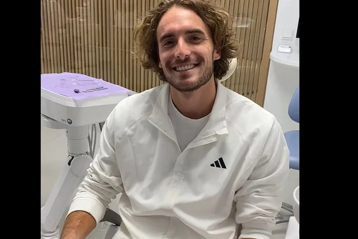 Τσιτσιπάς: Παρακολούθησε την πρόκριση της Μπαντόσα μέσα από το οδοντιατρείο