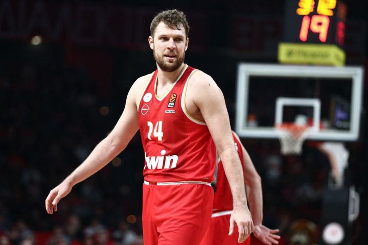 Βεζένκοβ: “Θα ψήφιζα τον Ναν για MVP της EuroLeague, δεν είπα στον Μπαρτζώκα άσε με”