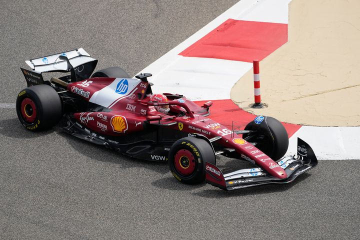 Ο Λεκλέρ με τη Ferrari SF-25 ταχύτερος το πρωί της τρίτης μέρας των δοκιμών στο Μπαχρέιν