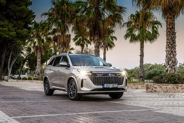 Νέες χαμηλότερες τιμές από την DFSK μέχρι τέλος Φεβρουαρίου- Για τα SUV και όχι μόνο