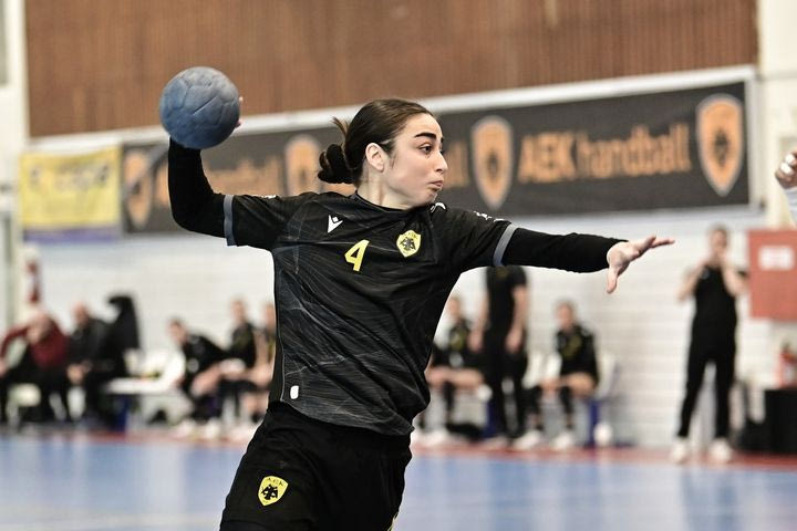 Α1 Χάντμπολ Γυναικών: Η ΑΕΚ ξεπέρασε το εμπόδιο της Αναγέννησης Άρτας και εξασφάλισε την παρουσία της στα playoffs, συνέτριψε τον Εθνικό Κοζάνης ο ΠΑΟΚ