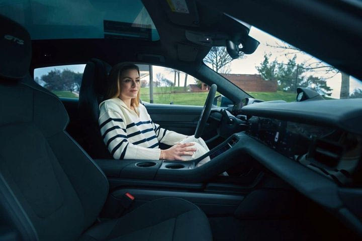 Αυτή είναι η νέα Porsche της Μαρίας Σάκκαρη