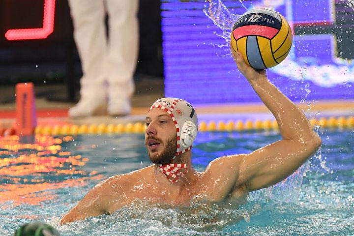 Ολυμπιακός – Παναθηναϊκός 22-9: Ρεσιτάλ από τον Ζάλανκι, επίδειξη δύναμης στον Βόλο και όγδοο σερί Κύπελλο