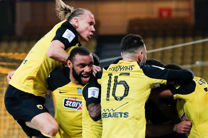 Stoiximan Super League: Η βαθμολογία μετά τη δραματική νίκη της ΑΕΚ απέναντι στον Ατρόμητο
