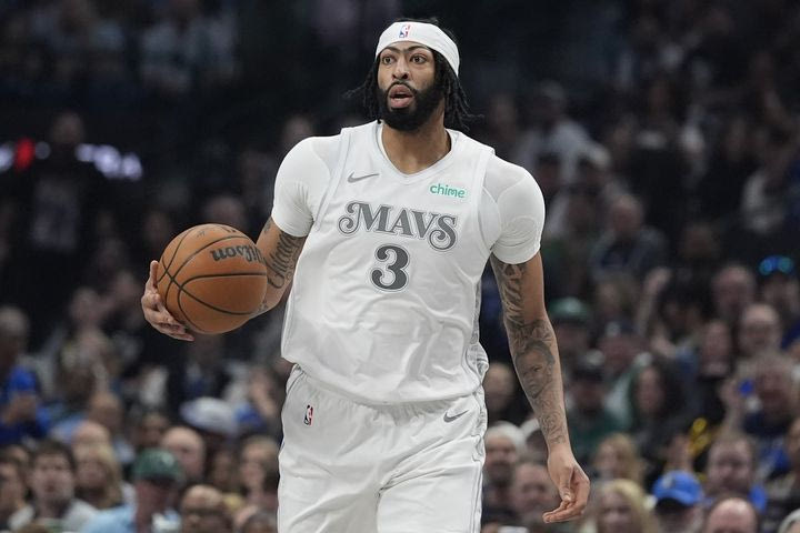 NBA: Οι Μάβερικς λύγισαν με 120-106 τους Κινγκς στο Σακραμέντο με σούπερ Ντέιβις και προκρίθηκαν στον “τελικό” των play-in με τους Γκρίζλις