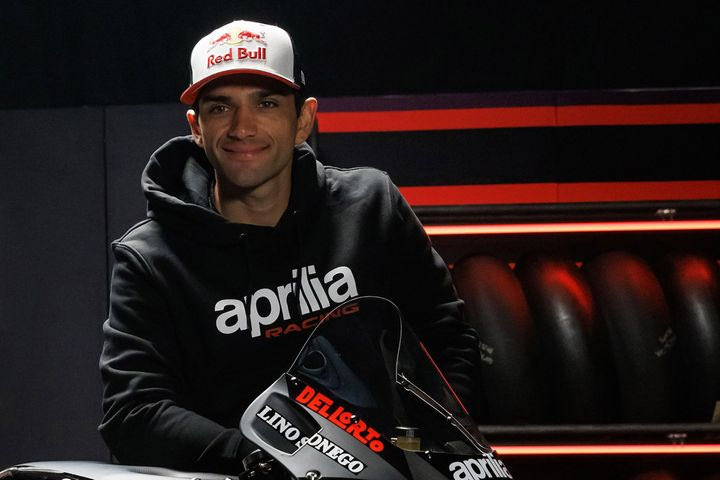 Στο νοσοκομείο ο πρωταθλητής του MotoGP Χόρχε Μαρτίν μετά από πτώση στις δοκιμές της Σεπάνγκ