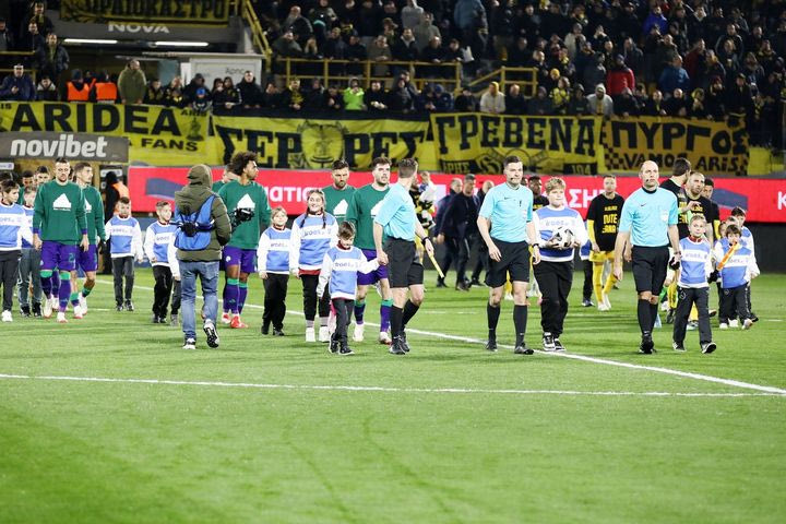 Super League: Πρόστιμα σε Ολυμπιακό, ΠΑΟΚ, Άρη και σε άλλες τρεις ΠΑΕ