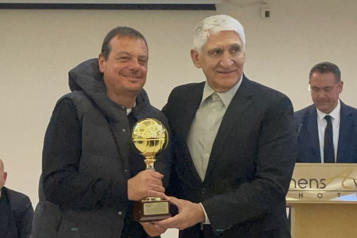 Παναθηναϊκός: Βραβεύτηκε από τον Σ.Ε.Π.Κ ο Εργκίν Αταμάν