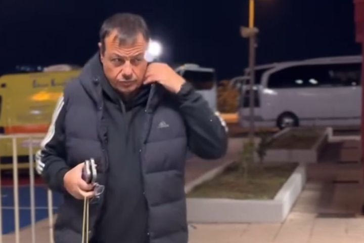Παναθηναϊκός AKTOR – Περιστέρι: Ο Εργκίν Αταμάν έφτασε με την πράσινη αποστολή στα Δύο Αοράκια