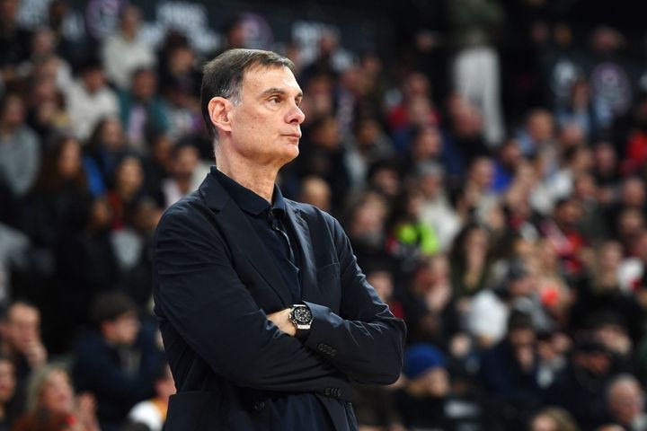 Μπαρτζώκας: “Ο Φουρνιέ έρχεται πρώτος και φεύγει τελευταίος από το γήπεδο, προνόμιο να έχω παίκτες σαν τον Βεζένκοβ”