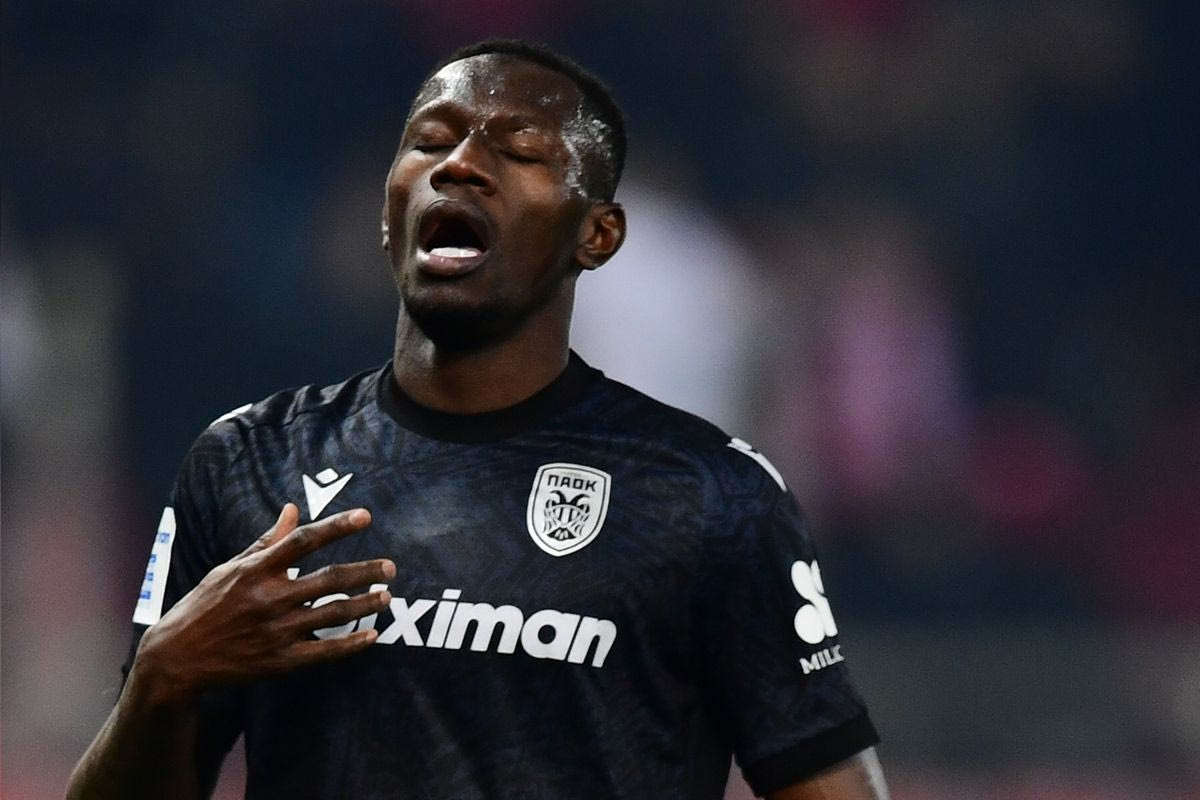 Ο Μαντί Καμαρά μετά την ήττα του ΠΑΟΚ από τον Ολυμπιακό