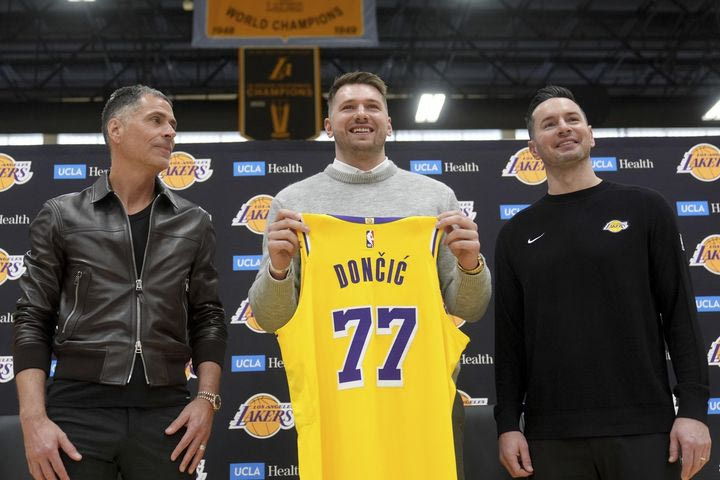 NBA, Ντόντσιτς: Αυξήθηκαν κατά 19% οι τιμές των εισιτηρίων των αγώνων των Λέικερς μετά την ανταλλαγή του
