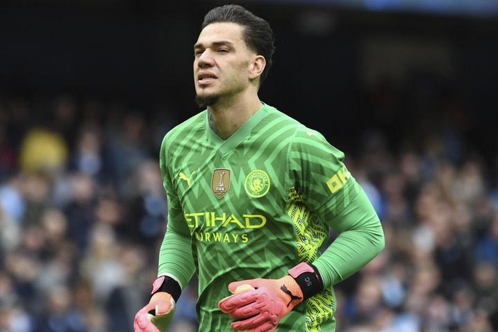 Σίτι: Ο Έντερσον δεν συμπεριλήφθη στην αποστολή για την πρεμιέρα της Premier League, ο Γκουαρδιόλα “έριξε” το θέμα στις δηλώσεις του