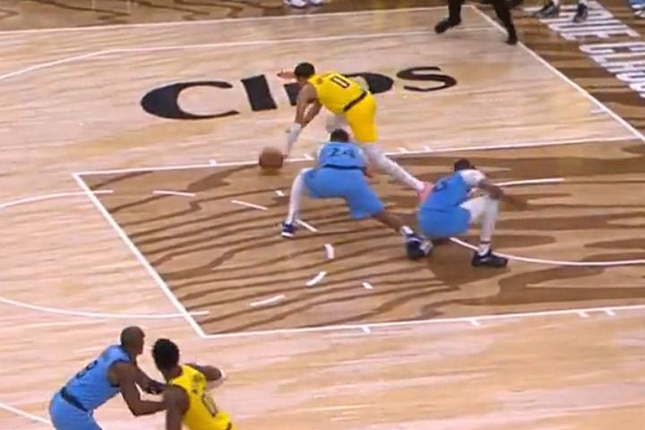 NBA: Απίθανος Χαλιμπάρτον, “έσπασε τους αστραγάλους” δύο παικτών των Κλίπερς στην ίδια φάση
