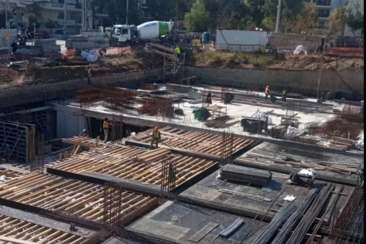 Ο Δήμαρχος Νέας Σμύρνης έδειξε την εξέλιξη των έργων για το κλειστό της Αρτάκης: “Από τα υπόγεια στην επιφάνεια, σταθερός στόχος… 2027”