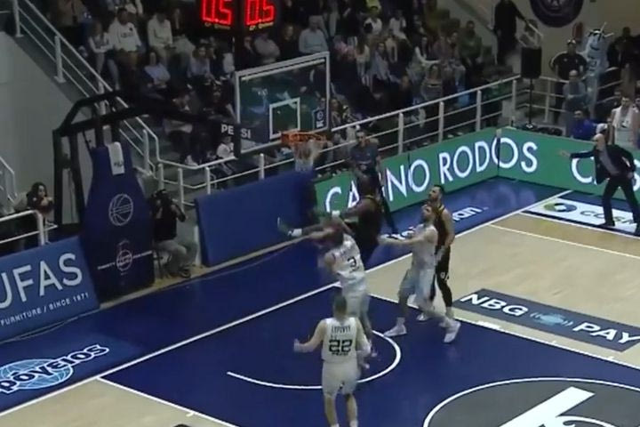 Stoximan GBL: Ο απίθανος Γκρέι της ΑΕΚ Betsson έκανε πόστερ τον Σλαφτσάκη στην κορυφή του Top-10 της 17ης αγωνιστικής