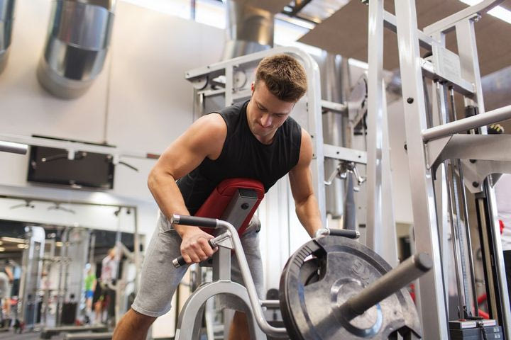 Το T-bar row είναι απόλυτη άσκηση για δύναμη και ανάπτυξη της πλάτης