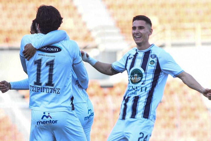 Super League 2: Φινάλε με ισοπαλία στο ντέρμπι ΠΑΣ Γιάννινα – ΑΕΛ, “διέλυσε” τον Καμπανιακό ο Ηρακλής