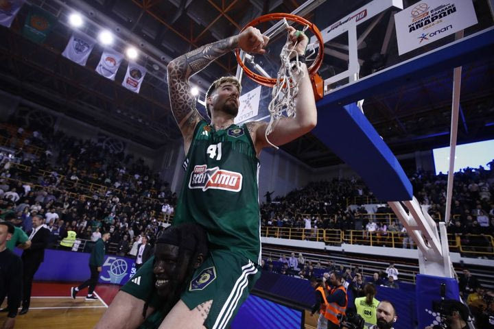 Παναθηναϊκός AKTOR: Ο Χουάντσο που πήρε το διχτάκι και οι πανηγυρισμοί των πρασίνων για το Κύπελλο