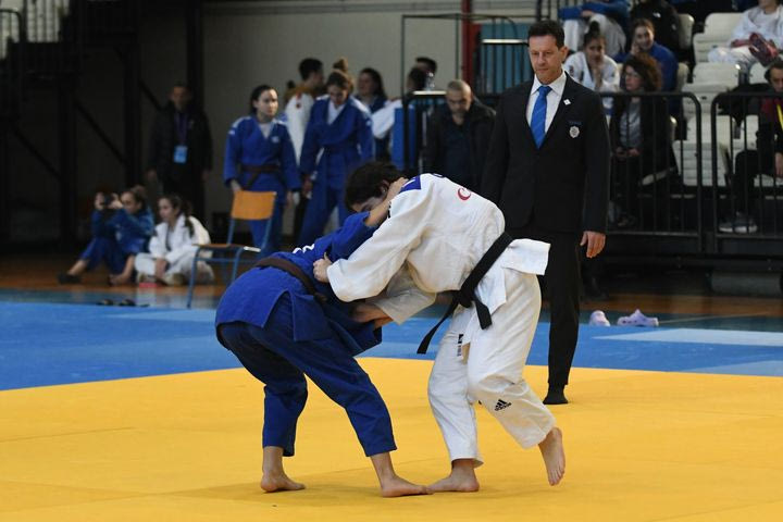 Στην Αμφισσα αυτό το Σαββατοκύριακο 300 νεαροί τζουντόκα για το Πανελλήνιο Πρωτάθλημα