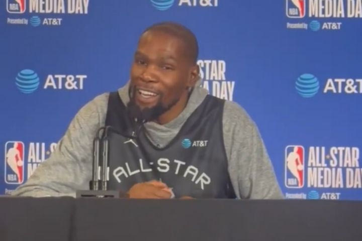 Ντουράντ για το ενδεχόμενο να παίξει στην EuroLeague: “Η Μπαρτσελόνα και η Μονακό θα ήταν ωραίοι προορισμοί”