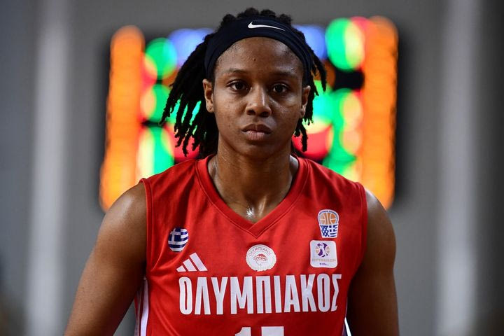 Η Κίρα Λάμπερτ στο SPORT24: “Πέταξα την μπάλα, προσευχήθηκα να μπει και να λήξει ο χρόνος”