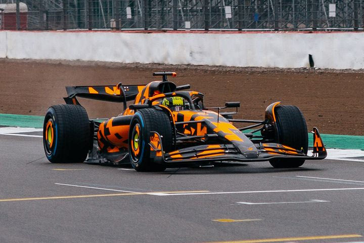 Αυτή είναι η νέα McLaren του 2025 -Πρεμιέρα της MCL39 στο Σίλβερστοουν