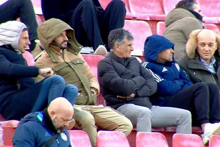K19 Ολυμπιακός – Ζιρόνα: Ο Μεντιλίμπαρ είδε τον αγώνα στον Ρέντη και αποθεώθηκε