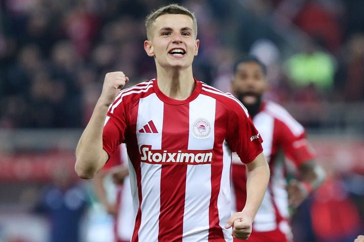 Ο Μουζακίτης δεν μετράει τα άστρα, μετράει γκολ και στον Ολυμπιακό τρελαίνονται