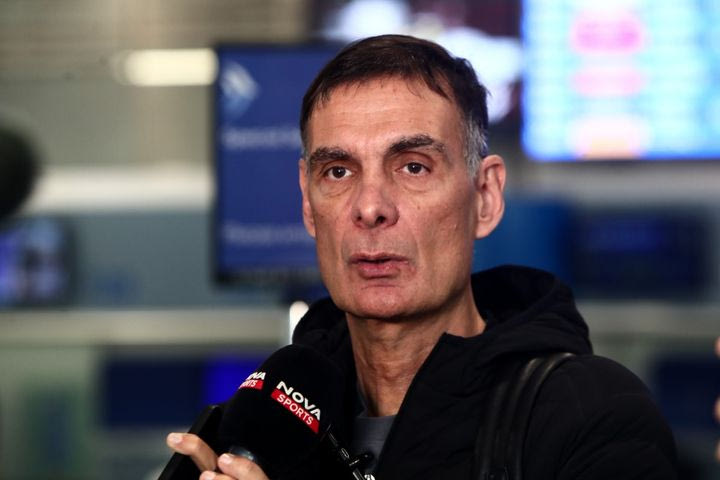Μπαρτζώκας: “Δεν σκεφτόμαστε, ούτε διαλέγουμε ματς, η Παρί έχει άγνοια κινδύνου”