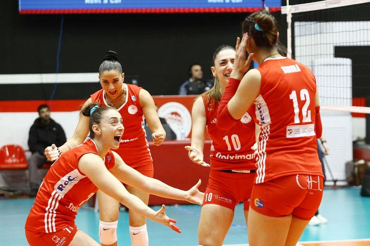 Ολυμπιακός – ΑΟ Θήρας 3-0: Οι ταλαιπωρημένες νησιώτισσες δεν άντεξαν κόντρα στις ερυθρόλευκες