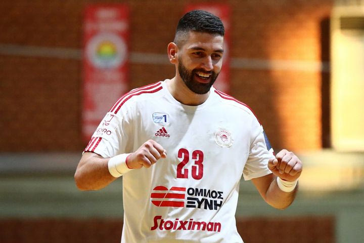 Handball Premier: Έβδομη σερί νίκη για τον Ολυμπιακό στο πρωτάθλημα, ισοπαλία που δεν βόλεψε κανέναν ανάμεσα σε ΠΑΟΚ και Δούκα